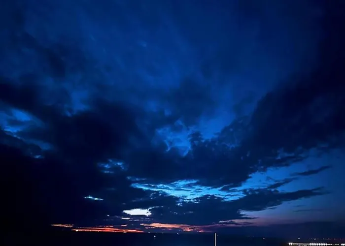 In With Stunning Sea View Apartment *